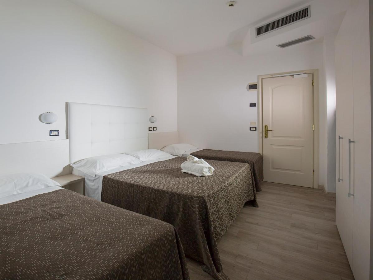 Hotel Elite Cattolica Eksteriør billede