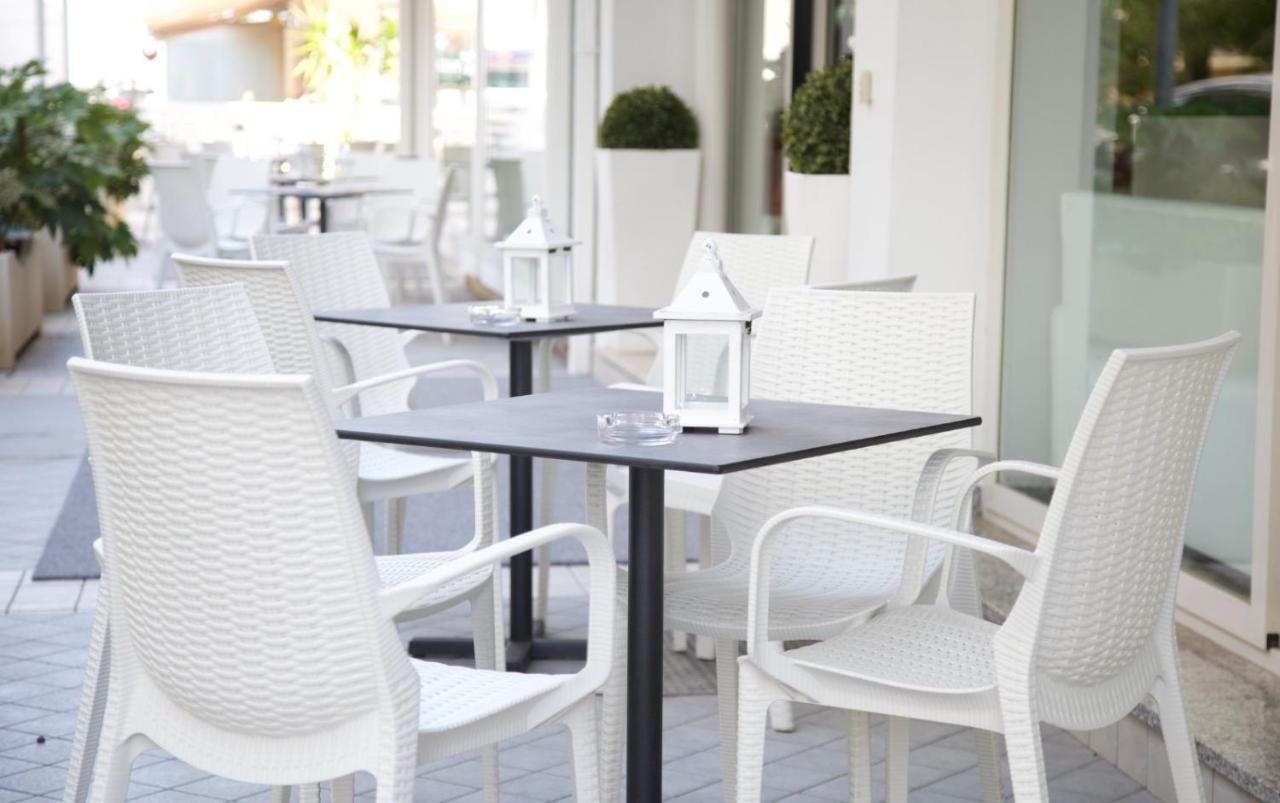 Hotel Elite Cattolica Eksteriør billede