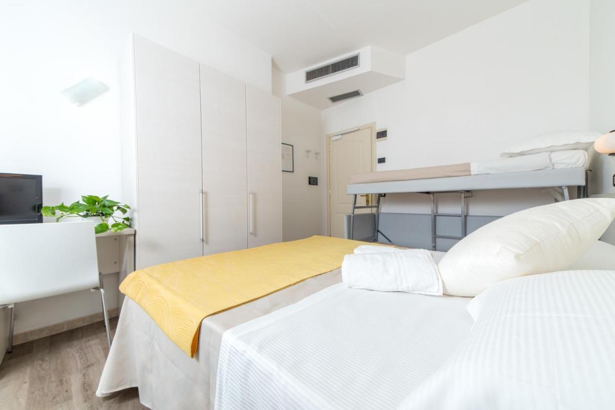 Hotel Elite Cattolica Eksteriør billede