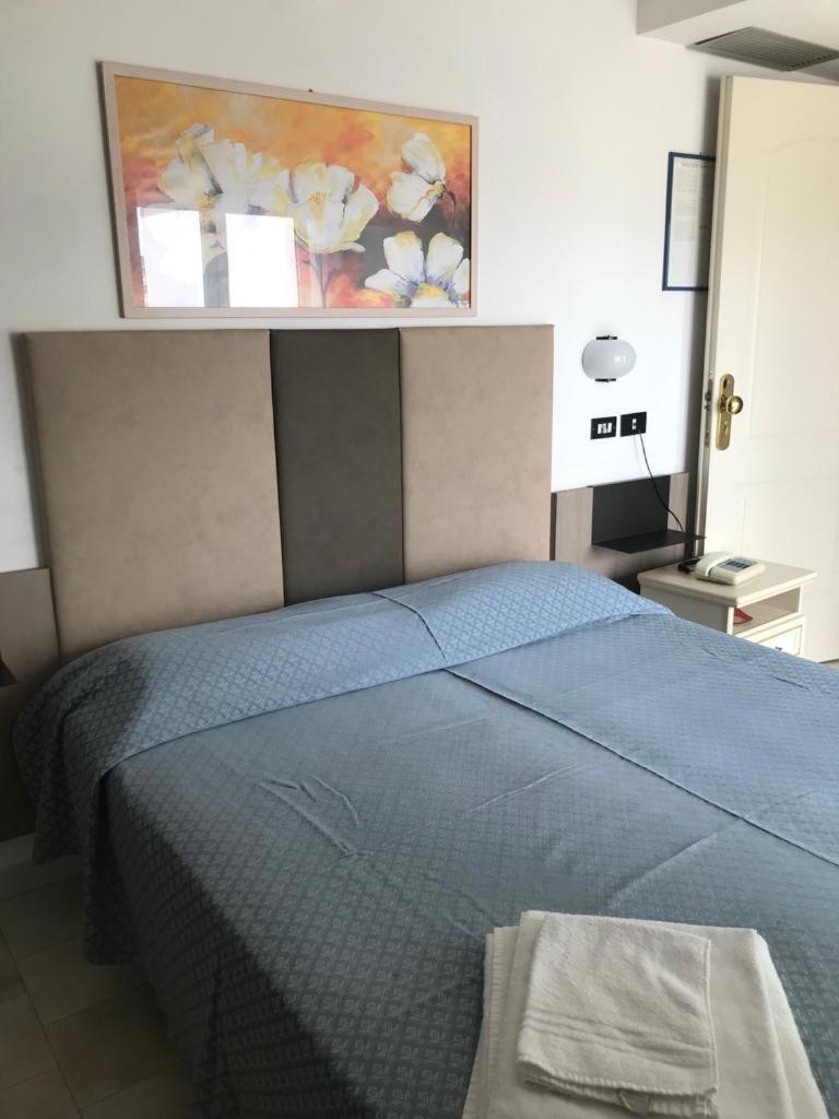 Hotel Elite Cattolica Eksteriør billede