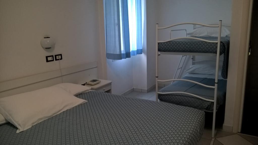 Hotel Elite Cattolica Værelse billede